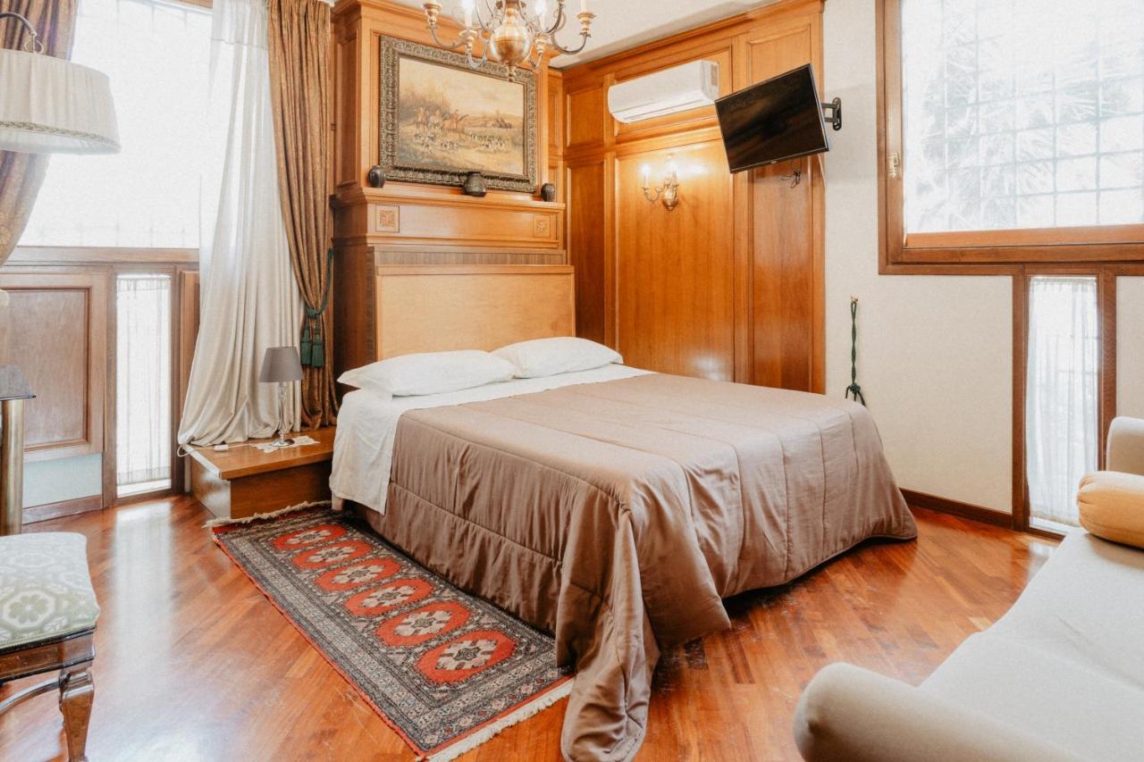Villa Luigi XVI Tarente Extérieur photo